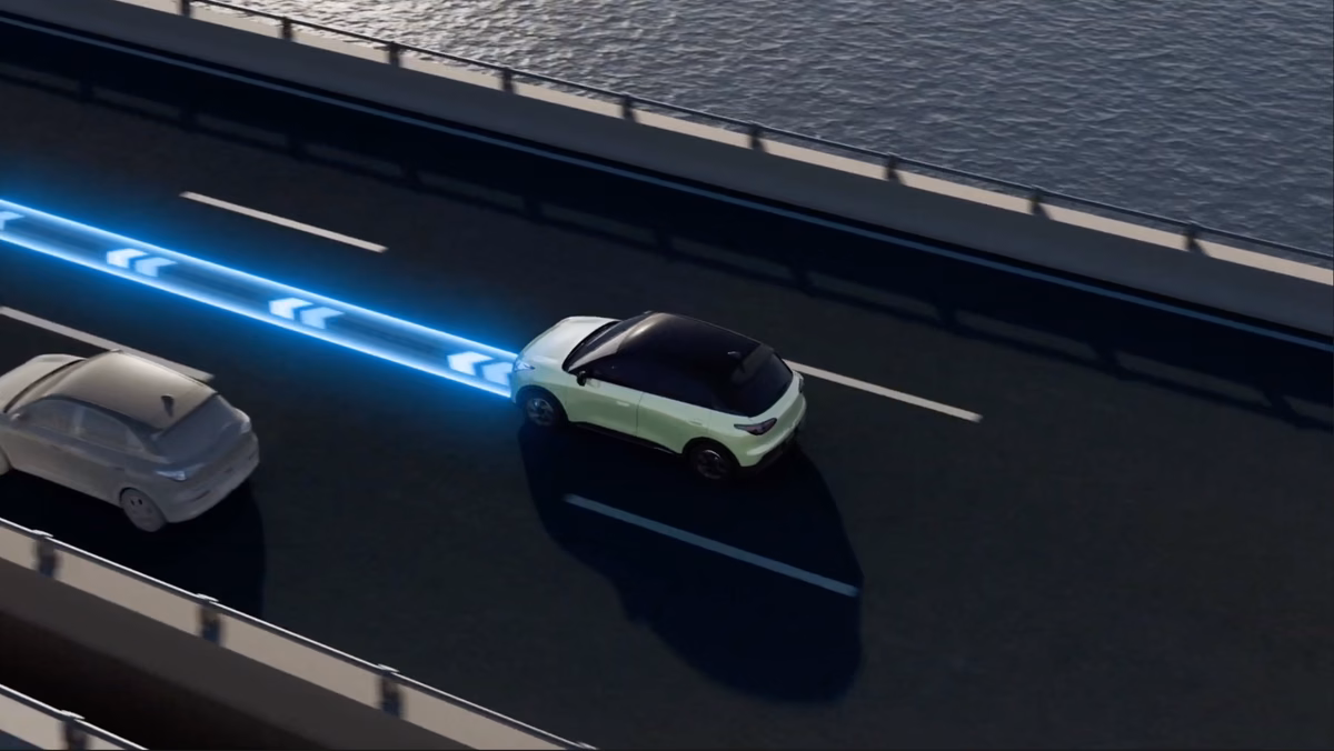 Geely E2 - Pilot automat inteligent